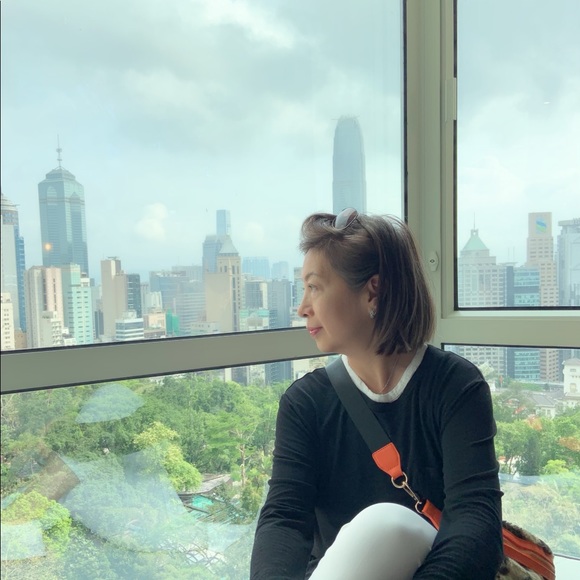 Meet your Posher, Elaine - Picture 1 of 1